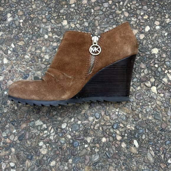 MICHAEL Michael Kors Norma Brown Suede Leather Ankle Wedge Bootie Boots Size 6.5 - Picture 7 of 11